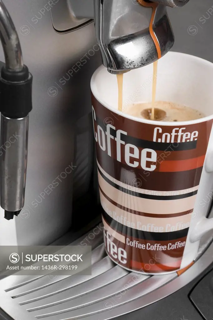 Kaffeetasse und Kaffeebohnen / Coffeebeans and a cup of coffee