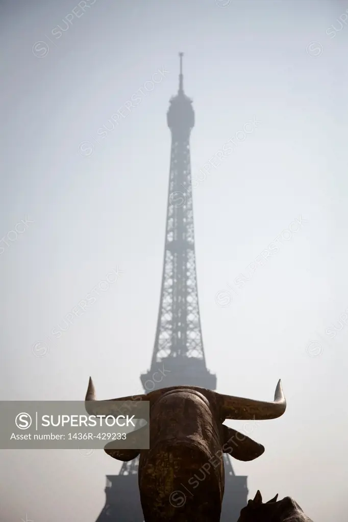 Bull and calf statue at the Trocadero gardens and Eiffel Tower  Paris, France