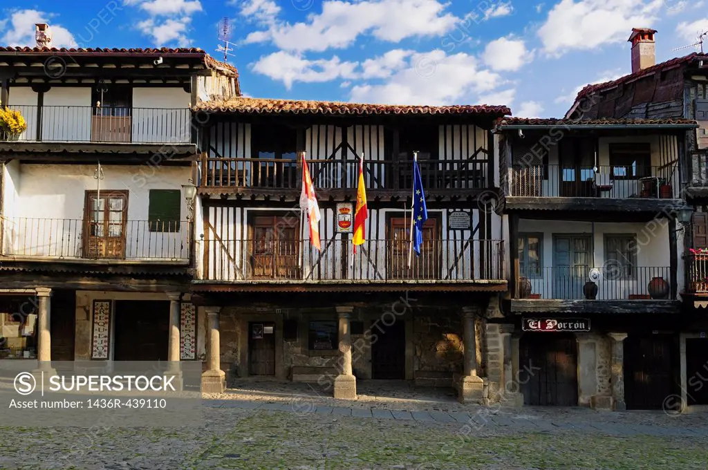 Europe, Spain, Castile and Leon, Castilla y Leon, Sierra de Francia, Plaza Mayor in the oldtown of La Alberca