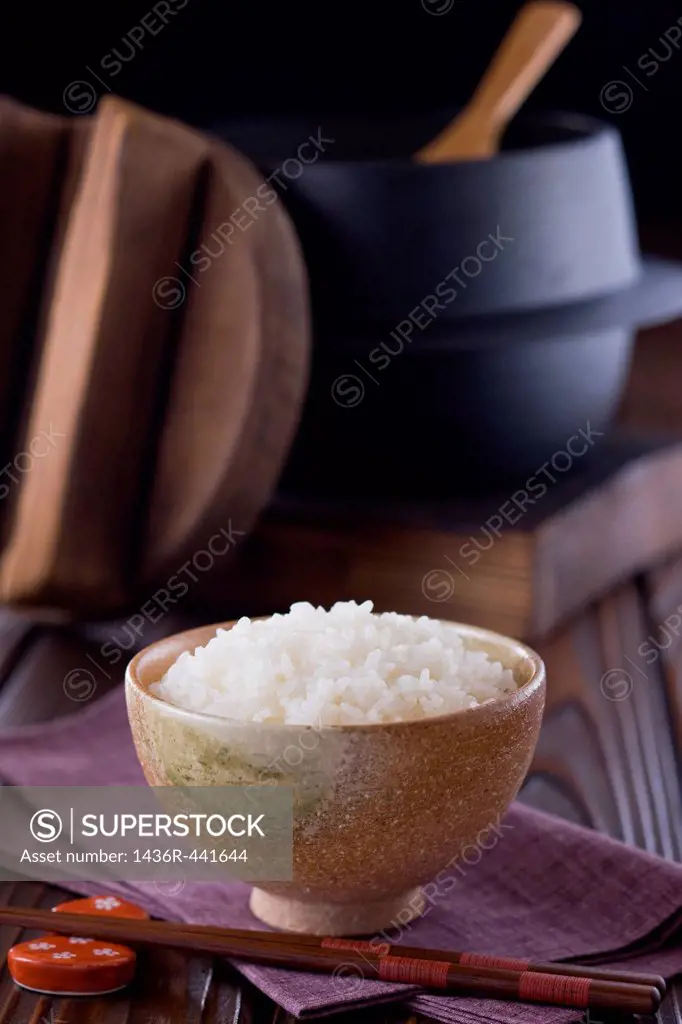 Steamed Rice in Rice Bowl