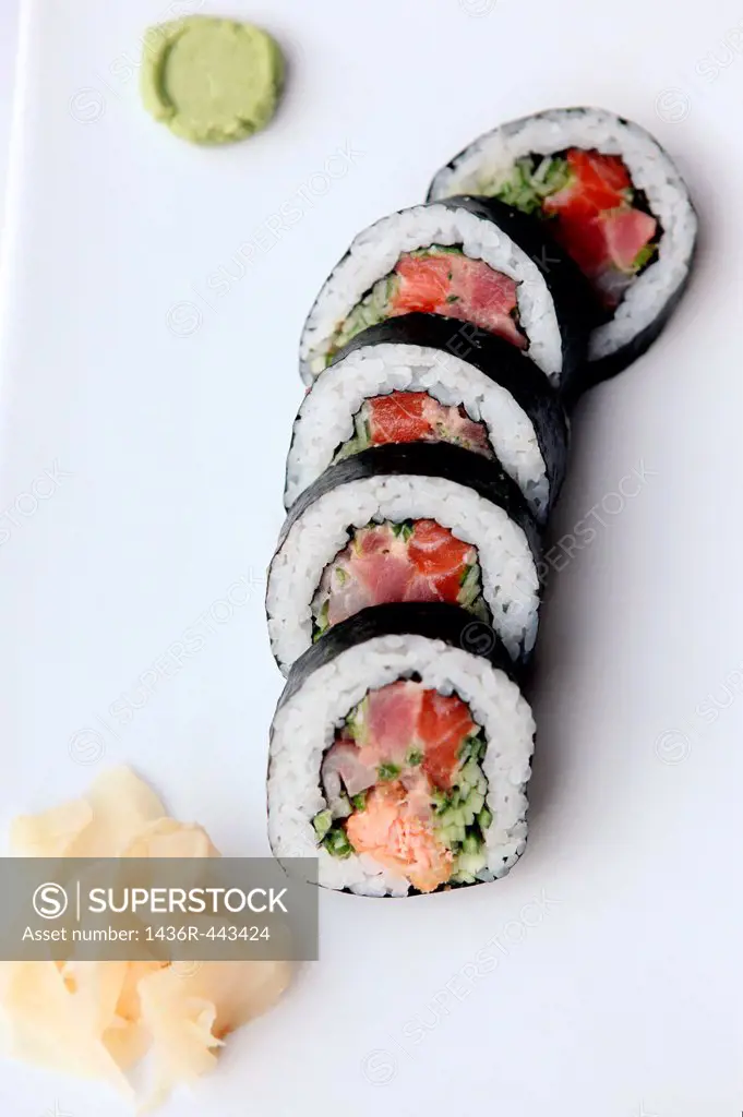 Tuna Sushi Futo Maki