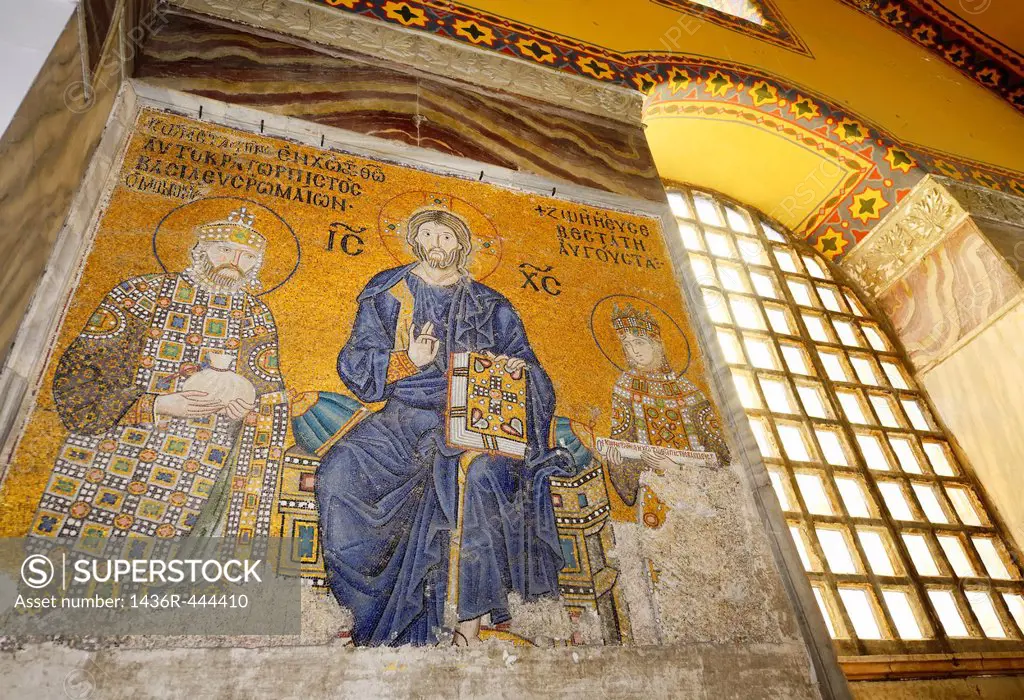Mosaic on upper level of Hagia Sophia of Christ with Constantine Monomachus and Empress Zoe with offerings