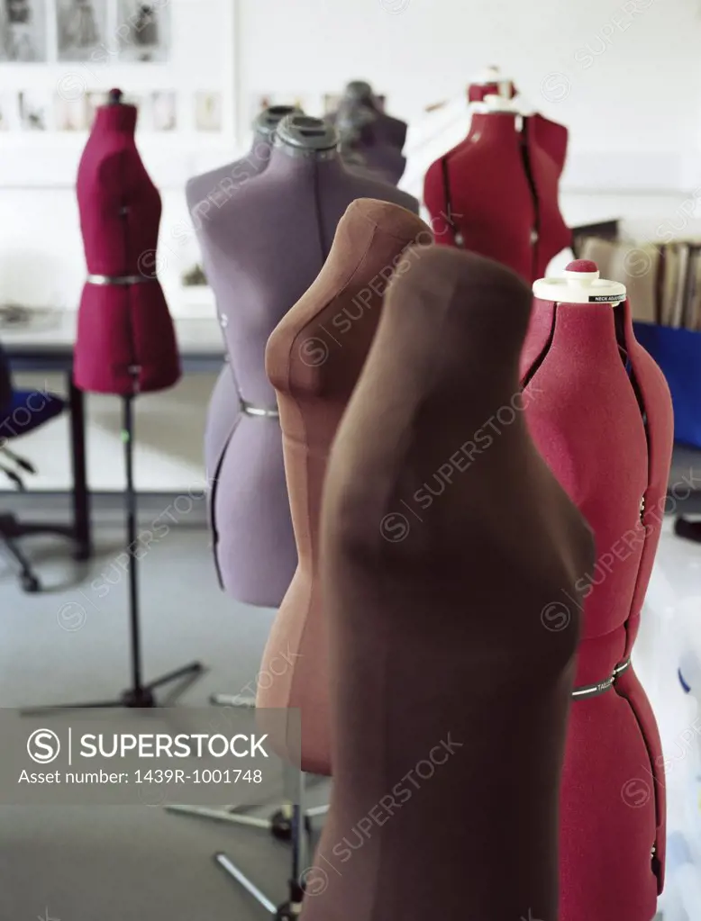 Tailors dummies in classroom