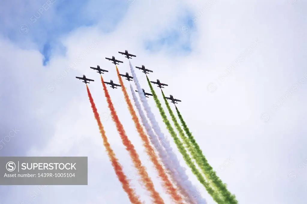 Italian airforce flying in formation
