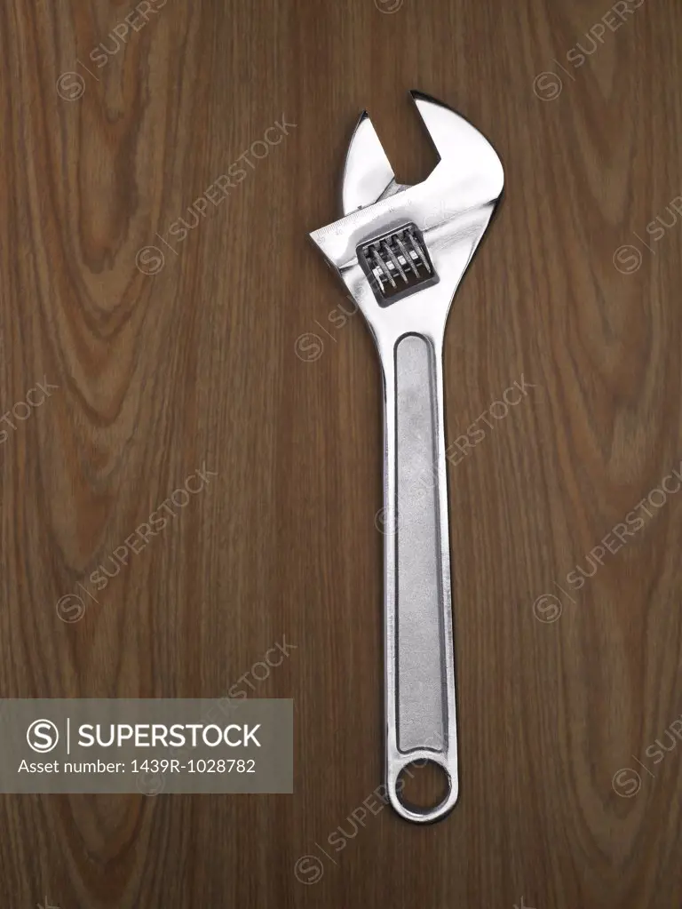 Monkey wrench