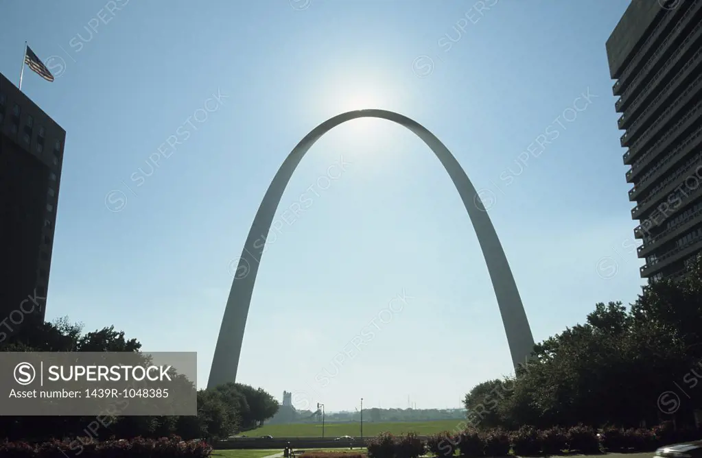 Sunlight on the gateway arch st louis