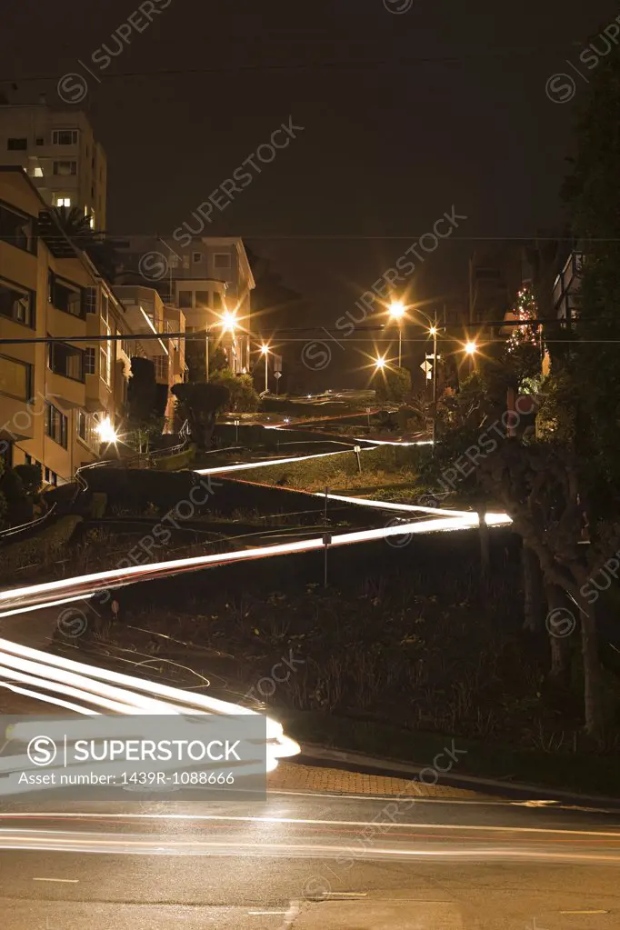 Lombard street at night