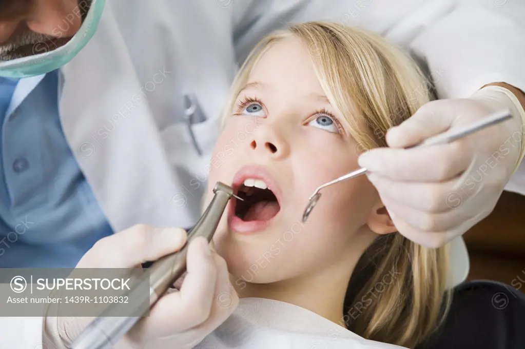 Girl and dentist
