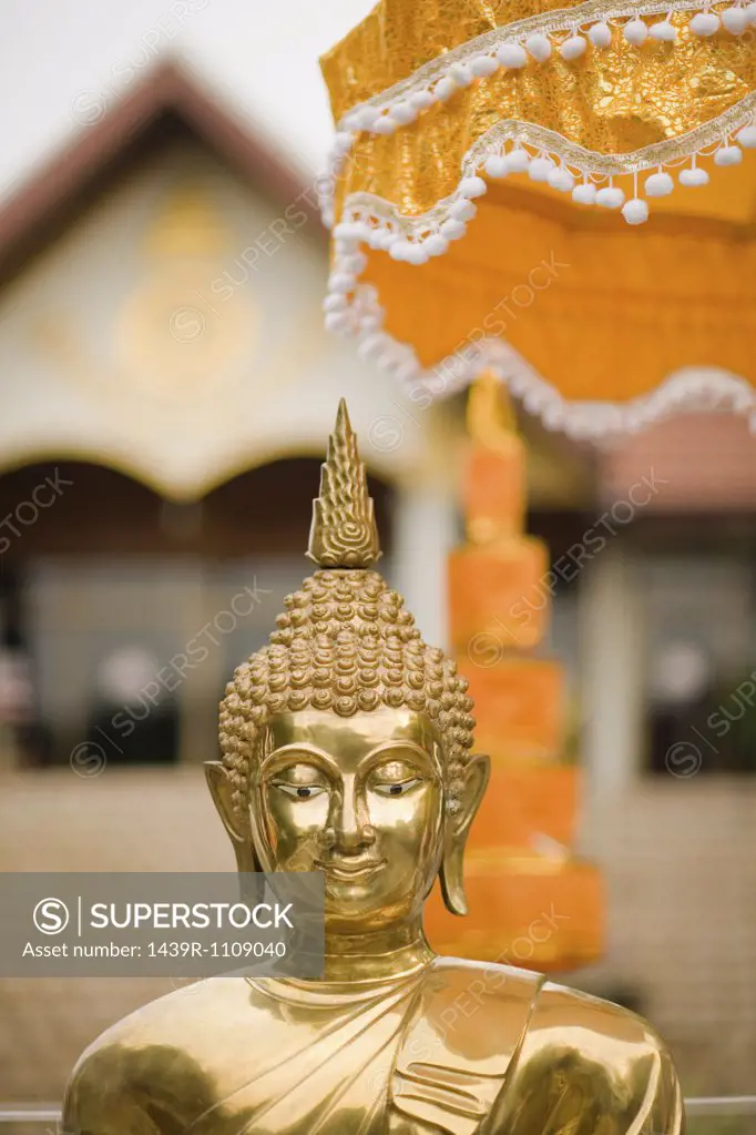Watchaisripoom temple