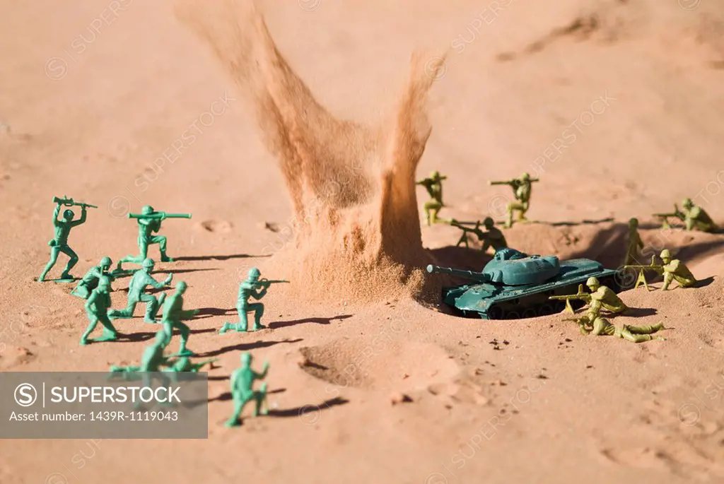 Toy soldiers fighting