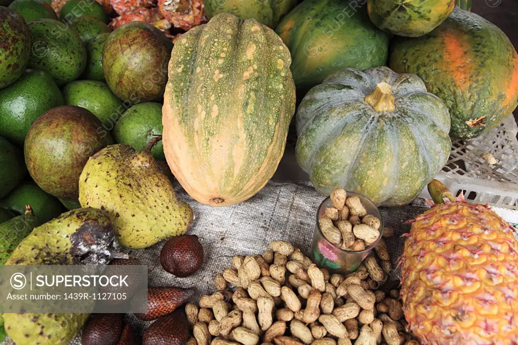 Indonesian fruit, vegetables and nuts