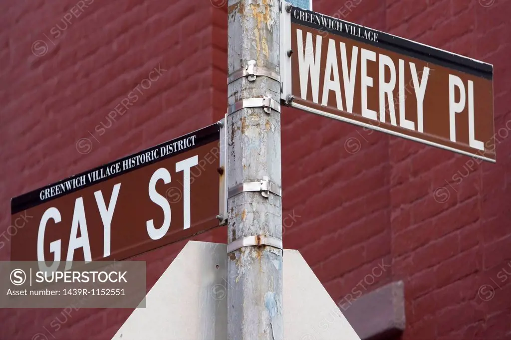 Gay St and Waverly Pl signs