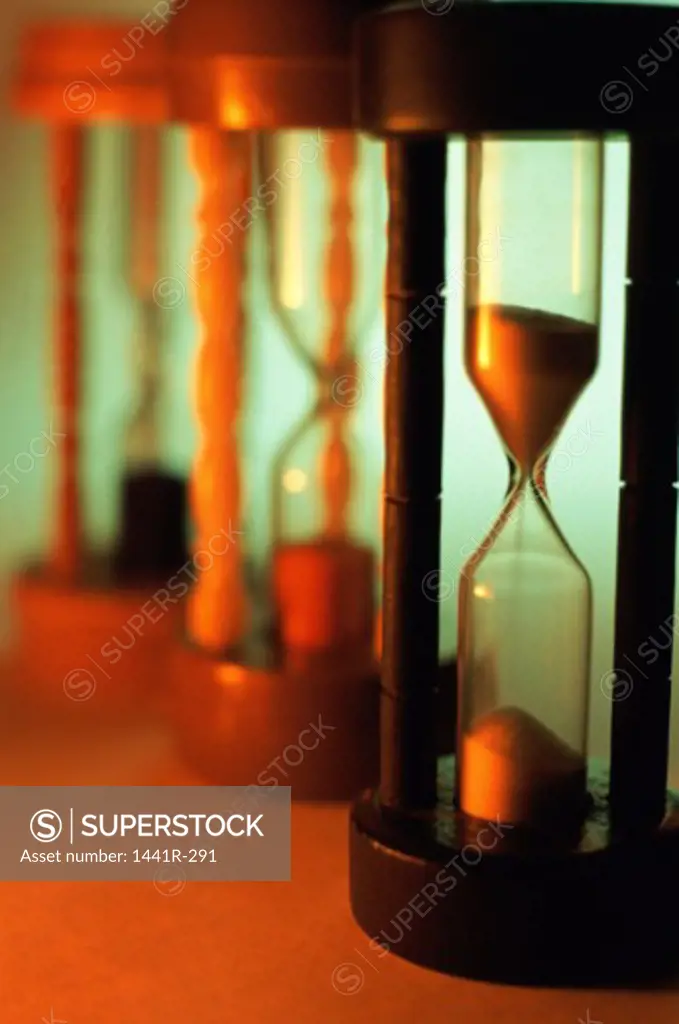 Array of hourglasses