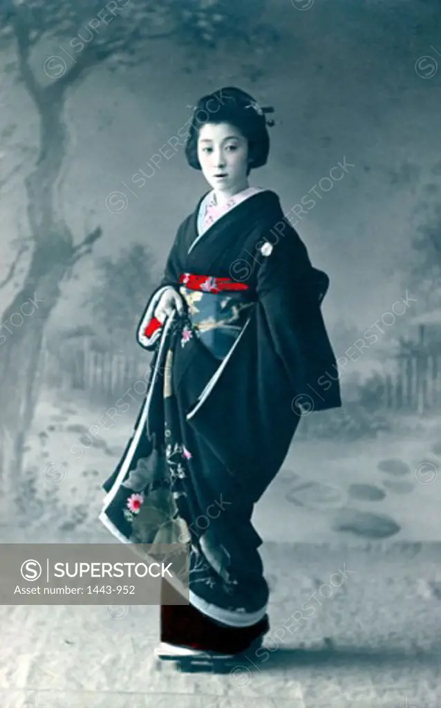 Portrait of a geisha posing, c. 1905