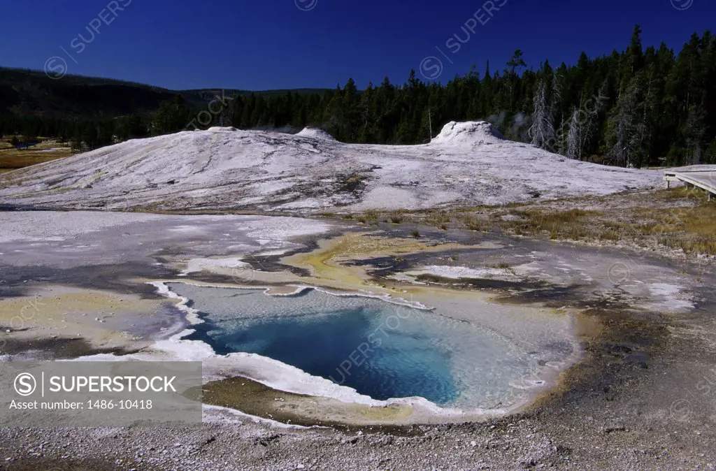 Doublet Pool, Upper Geyser Basin Yellowstone National Park Wyoming, USA