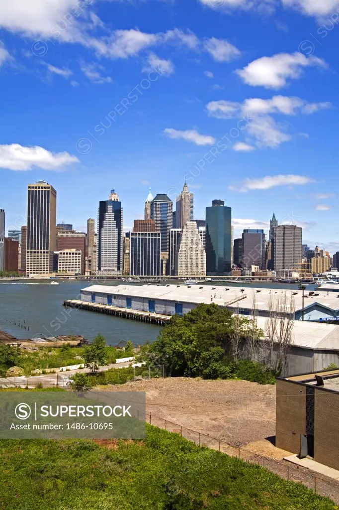 View of Lower Manhattan skyline from Brooklyn Heights Promenade, Brooklyn, New York City, New York, USA