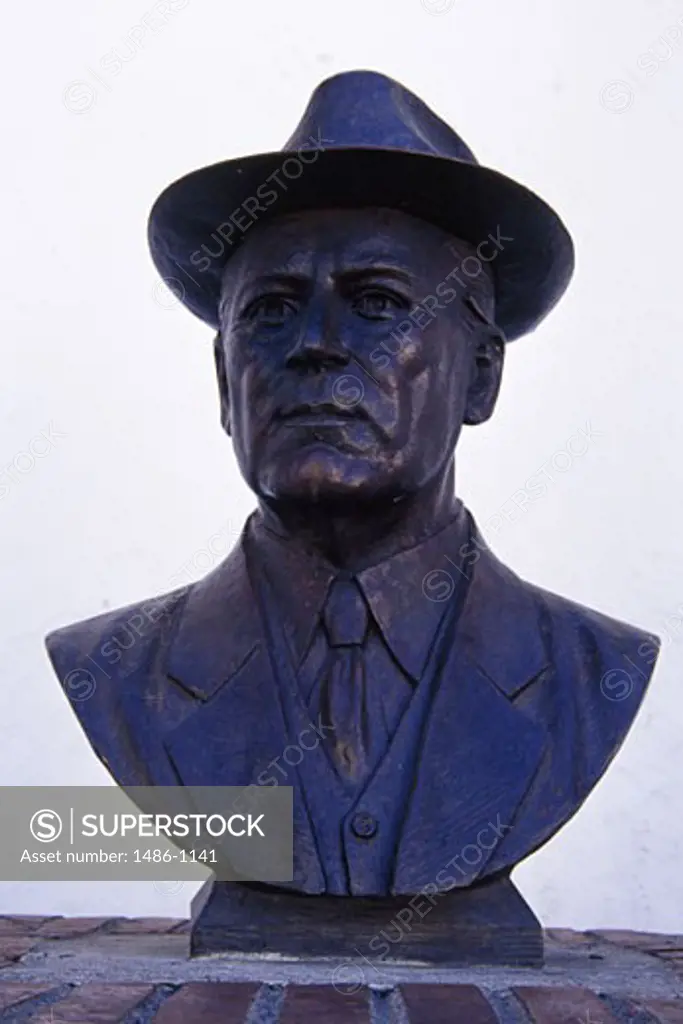 Close-up of a statue, Don Agusto Flores Contreras Bust, Puerto Vallarta, Mexico