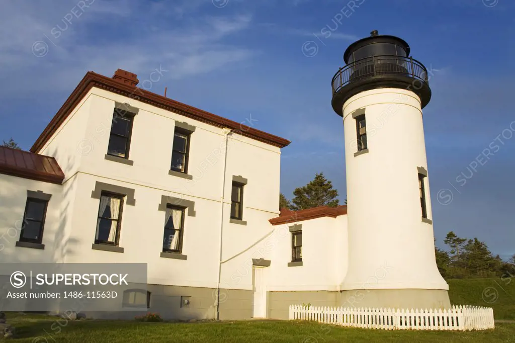 Admiralty Head Lighthouse, Fort Casey State Park, Whidbey Island, Washington State, USA 