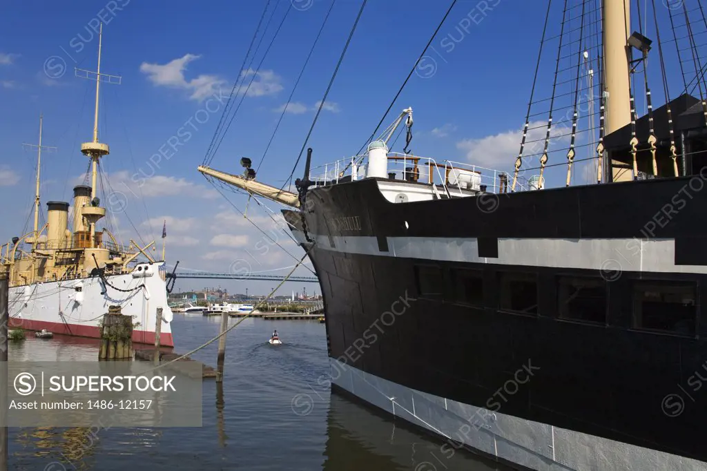 Ship docked in a river, Moshulu, Delaware River, Penn's Landing, Waterfront District, Philadelphia, Pennsylvania, USA