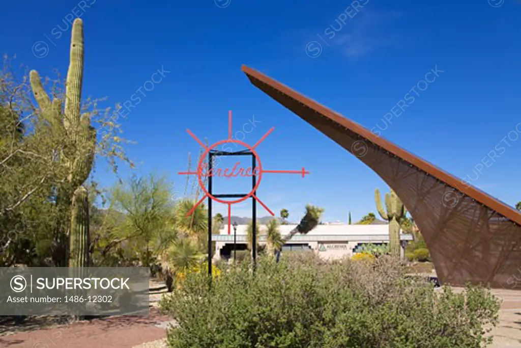 Town Center Sundial, Carefree City, Greater Phoenix Area, Arizona, USA