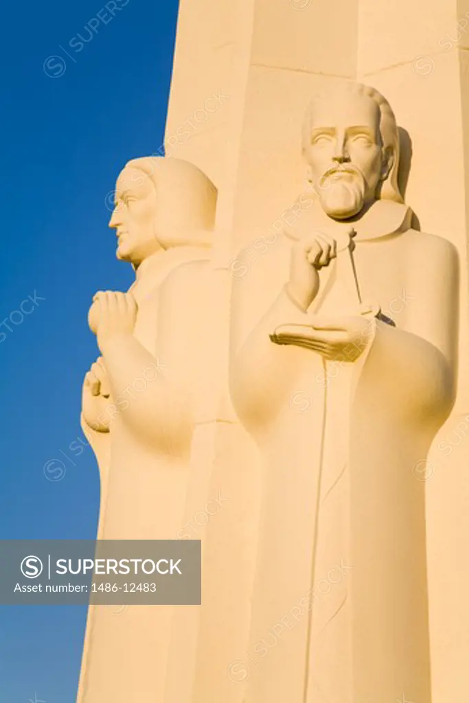 Statues of astronomers, Astronomers Monument, Griffith Park Observatory, Hollywood, Los Angeles, California, USA