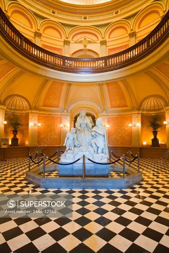 Statue of Queen Isabella and Christopher Columbus in a government building, California State Capitol, Sacramento, California, USA