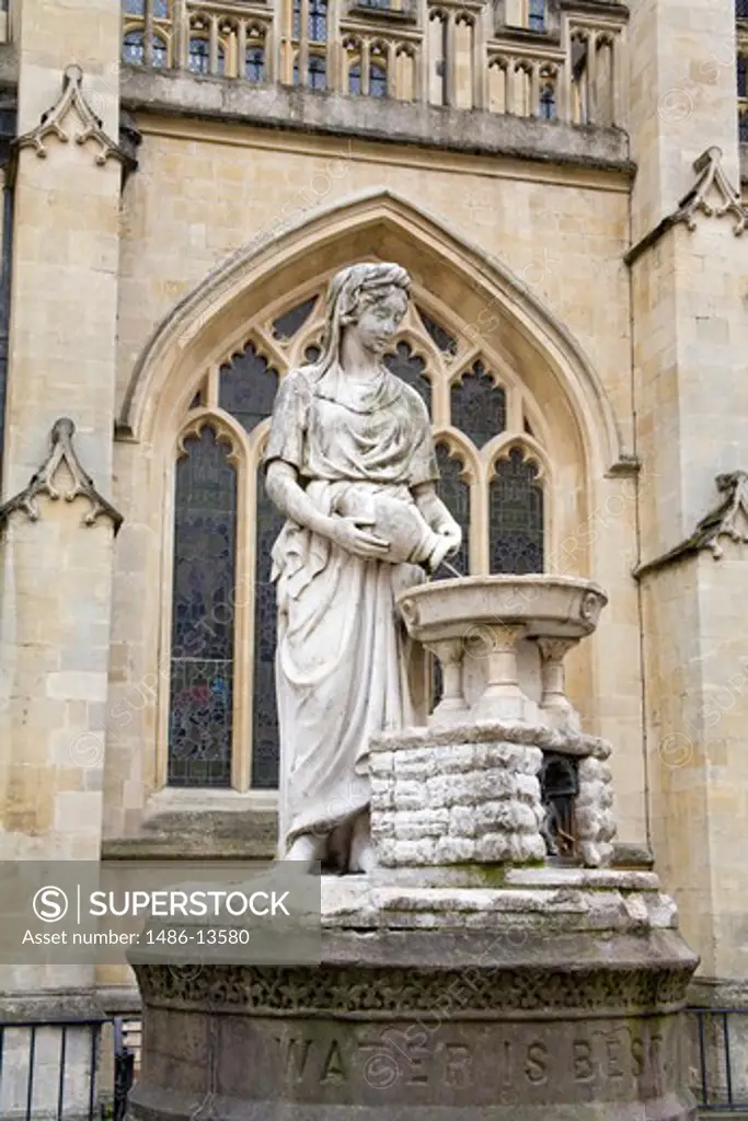 Fountain in front of an abbey, Bath Abbey, Bath, Somerset, England