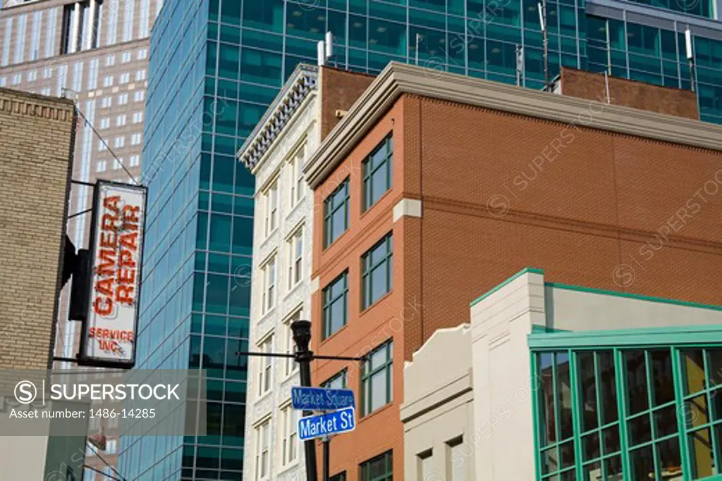 USA, Pennsylvania, Pittsburgh, Market Square, Low angle view of buildings