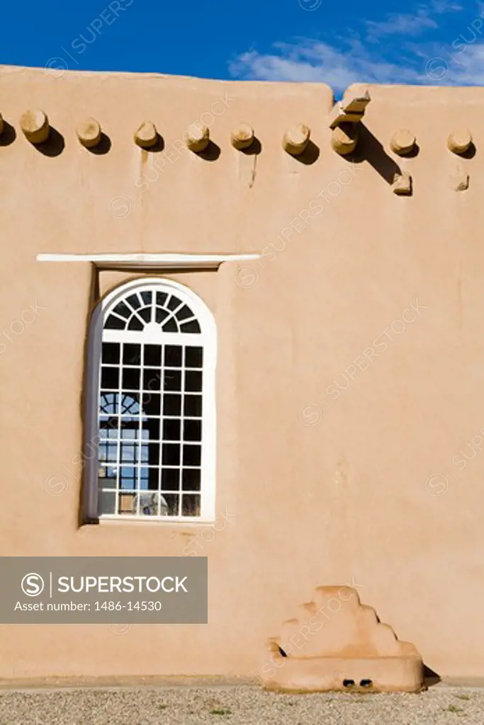 Adobe church, San Francisco De Asis Mission Church, Ranchos De Taos, Taos, New Mexico, USA