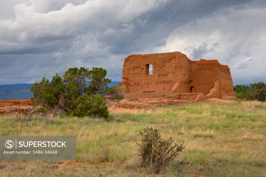 USA, New Mexico, Santa Fe, Pecos National Historical Park, Pueblo ruins
