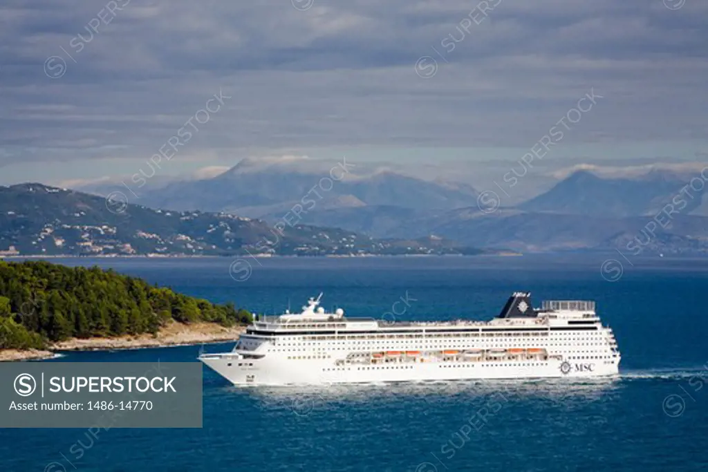 Cruise ship entering the Port of Corfu, Corfu Town, Ionian Islands, Greece