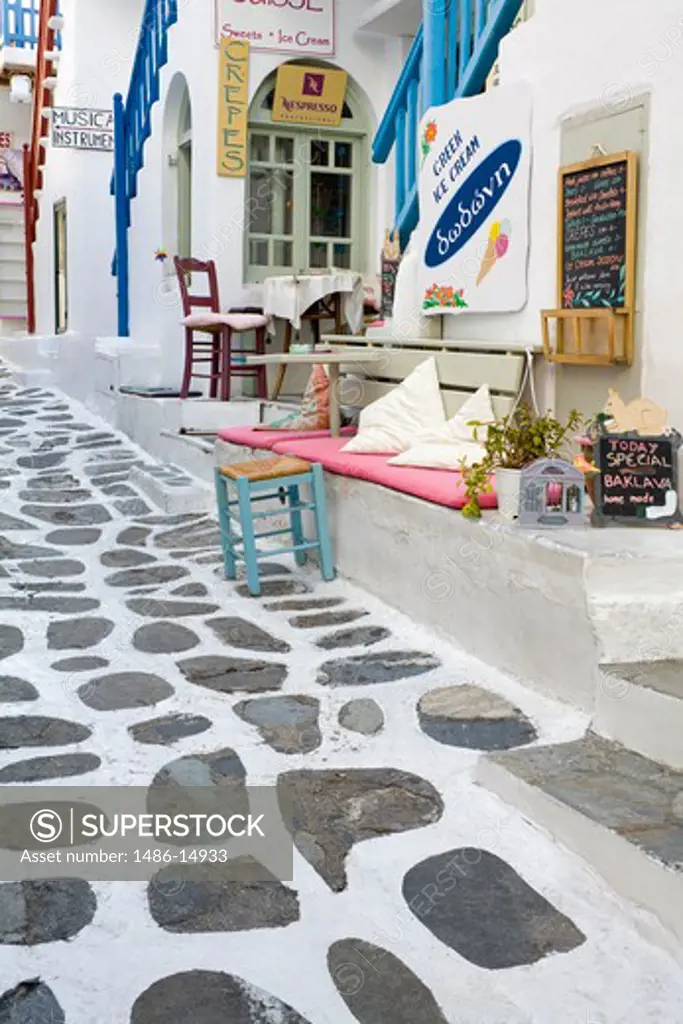 Restaurant in Mykonos Town, Island of Mykonos, Cyclades, Greece, Europe