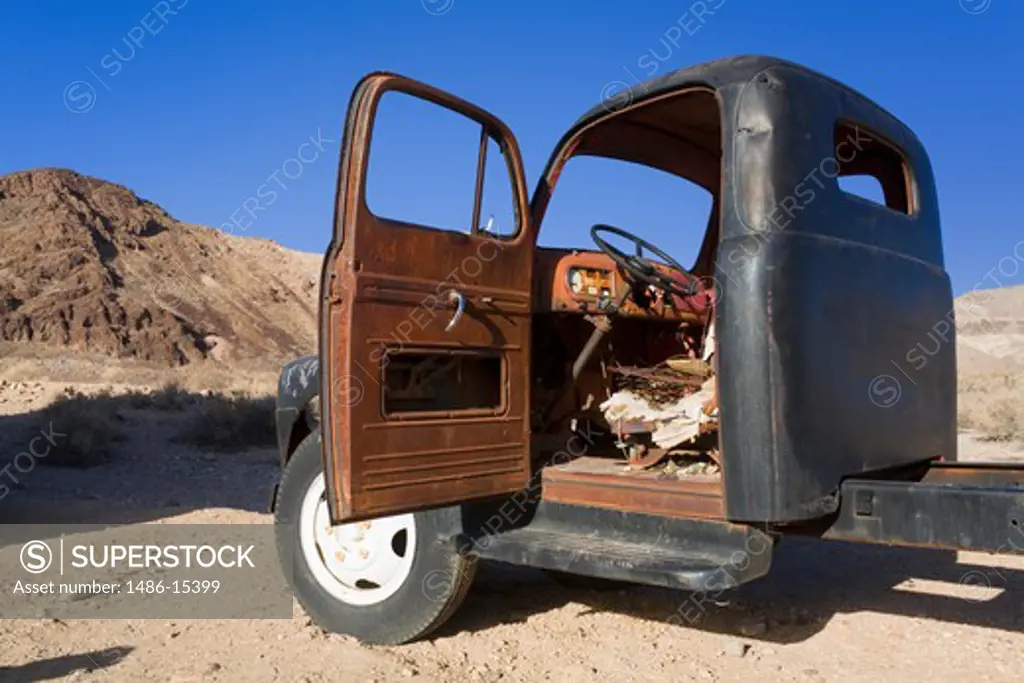 Truck in the Rhyolite ghost town, Beatty, Nevada, USA, North America