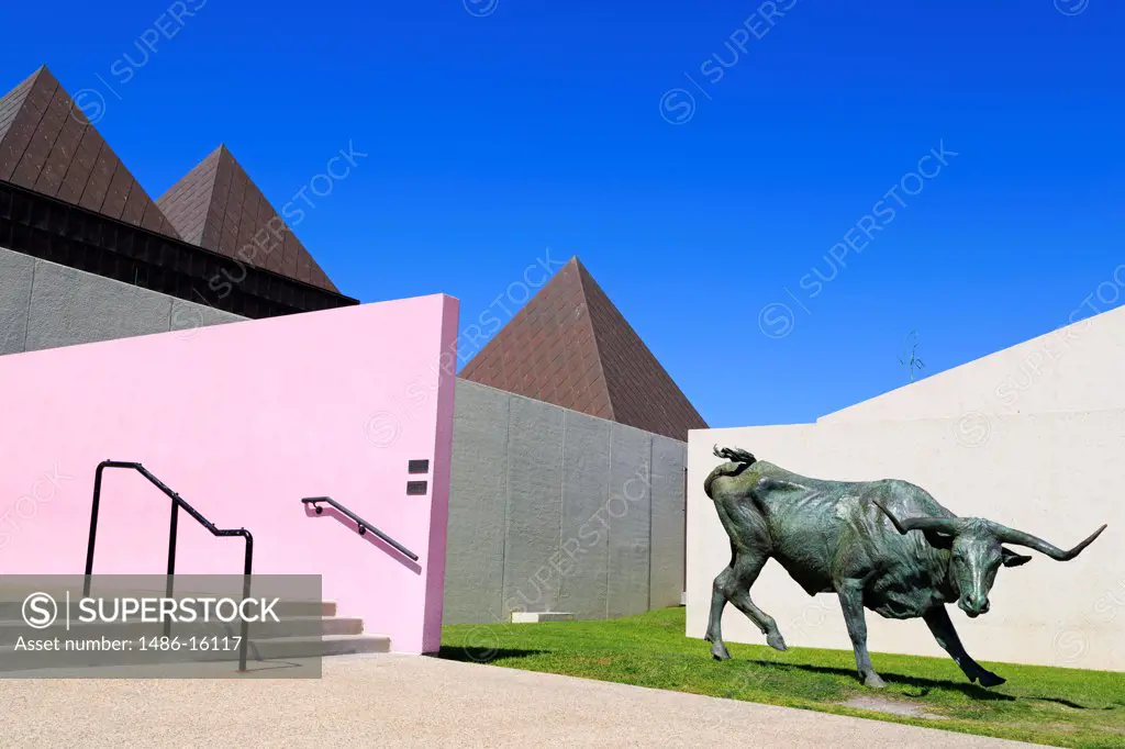 Statue of bull outside a museum, Art Museum of South Texas, Corpus Christi, Texas, USA