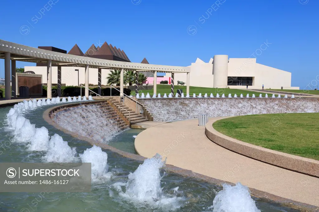 Fountain in garden at a museum, Art Museum of South Texas, Corpus Christi, Texas, USA