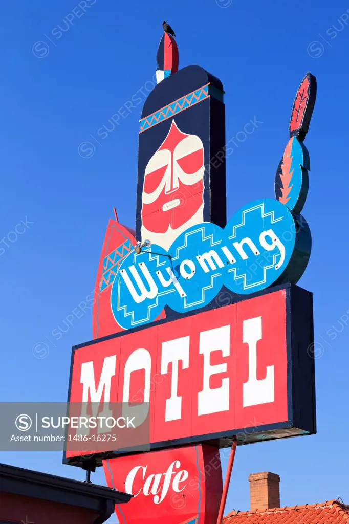 USA, Wyoming, Cheyenne, Motel sign on Lincoln way