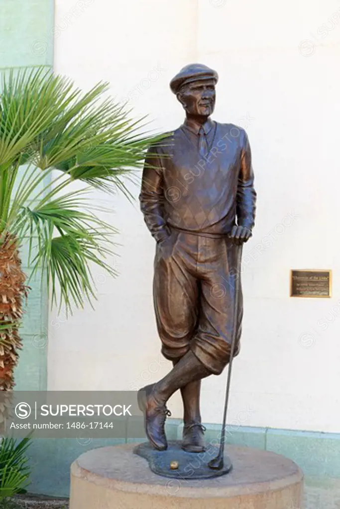 USA, California, Palm Springs, 'Chairman of Links' by Jeffry Fowler on Palm Canyon Drive