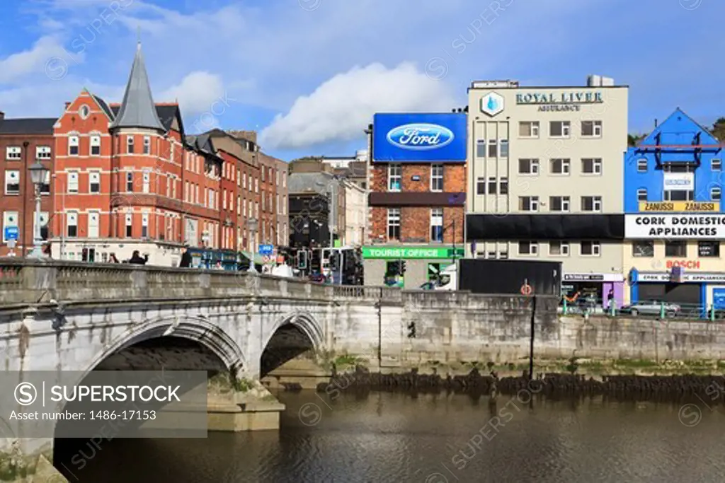 Ireland, Munster, County Cork, Cork City, St Patrick's Bridge over River Lee