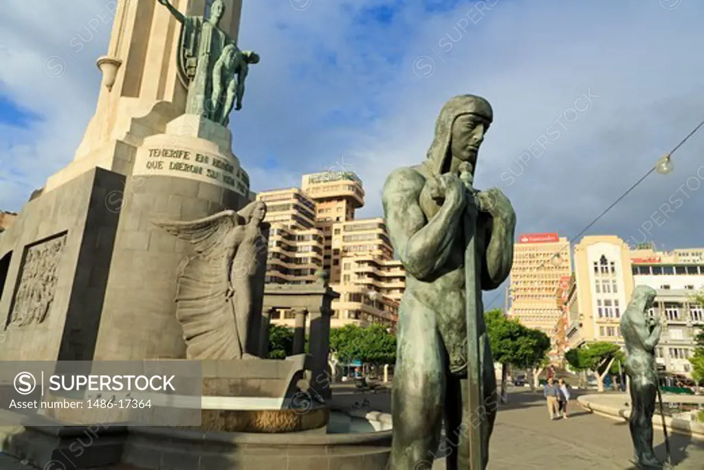 Spain, Canary islands, Tenerife island, Santa Cruz de Tenerife, Civil War Memorial in Plaza Espana