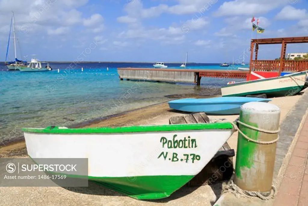 Caribbean, Bonaire, Kralendijk, Boats on beach