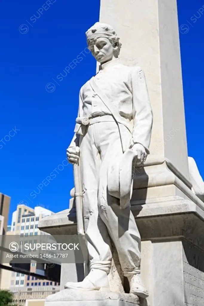 Statue at Confederate Memorial, Hillsborough County Courthouse, Tampa, Florida, USA