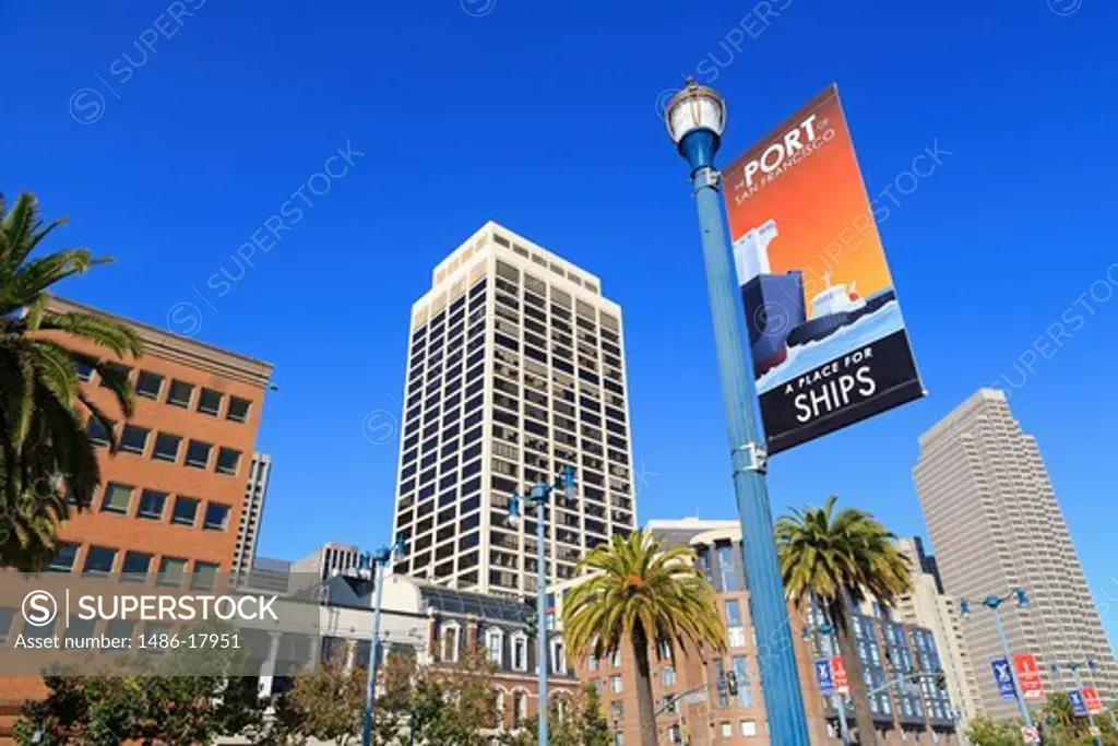 USA, California, San Francisco, Skyscrapers on Embarcadero