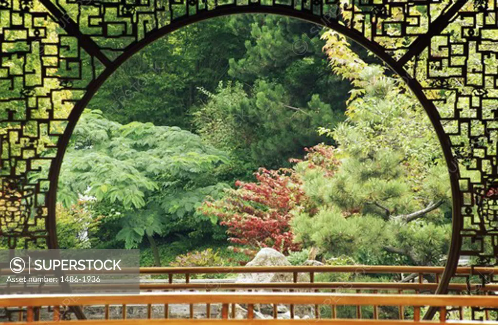 Canada, British Columbia, Vancouver, Dr. Sun Yat-Sen Gardens, view on the garden through window