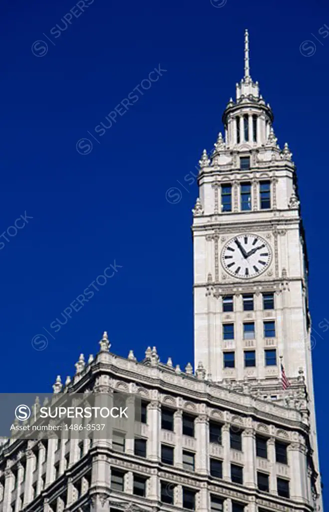 Low angle view of an office building, Wrigley Building, Chicago, Illinois, USA