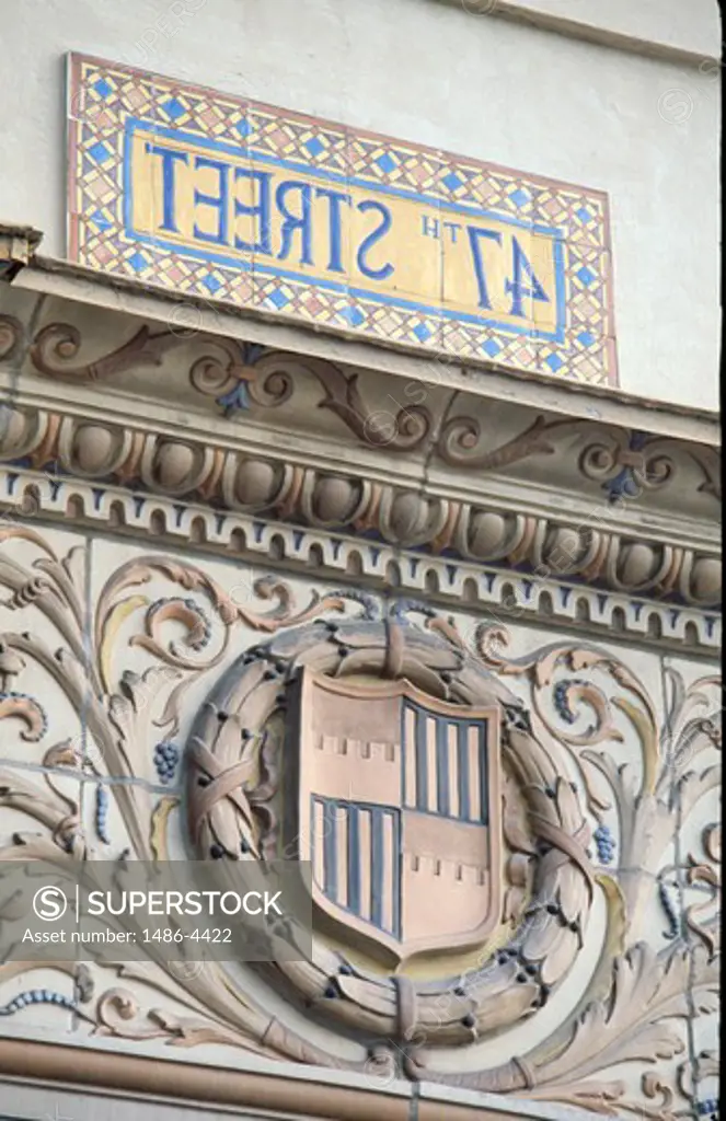USA, Missouri, Kansas City, facade of building, detail of decoration