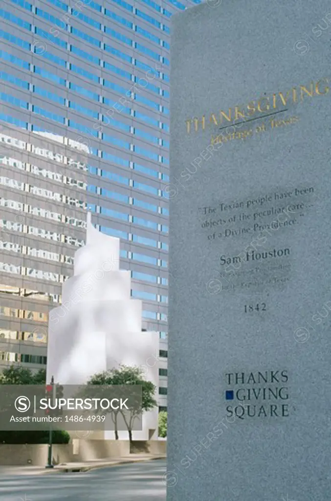 USA, Texas, Dallas, Thanks Giving Square monument