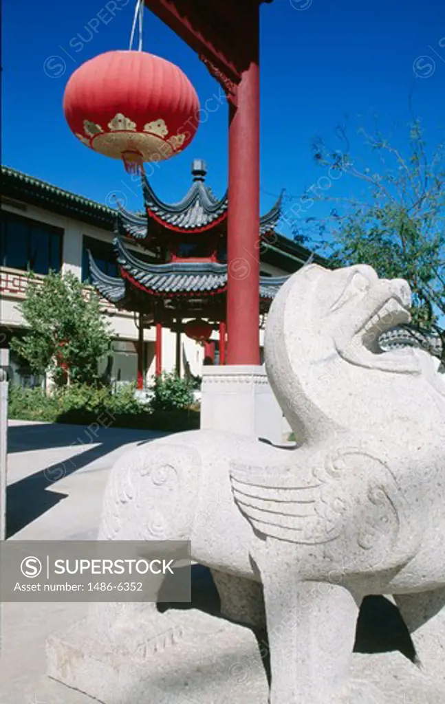 USA, Arizona, Phoenix, COFCO Chinese Cultural Center, sculpture