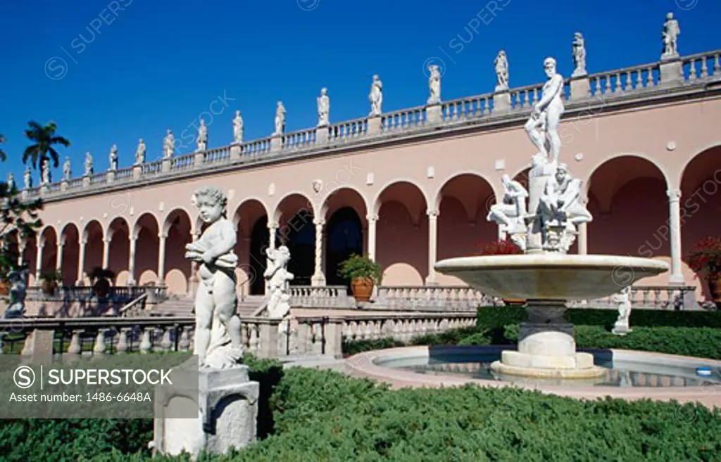 Fountain in front of a museum, John and Mable Ringling Museum of Art, Sarasota, Florida, USA