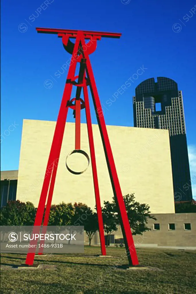 USA, Texas, Dallas, Morton H. Meyerson Symphony Center, Proverb sculpture with concert hall in background