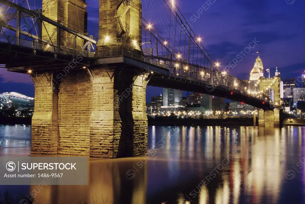 Roebling Suspension Bridge, Cincinnati, Ohio, USA